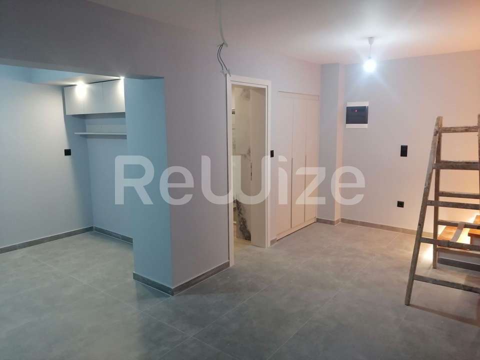 Image 1 of 21