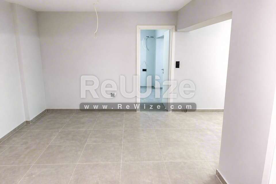 Image 2 of 21