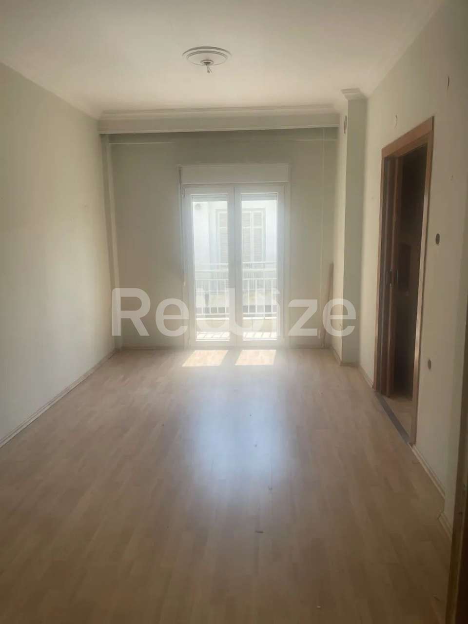 Image 2 of 10