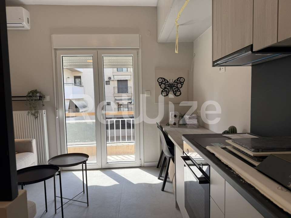 Image 2 of 9