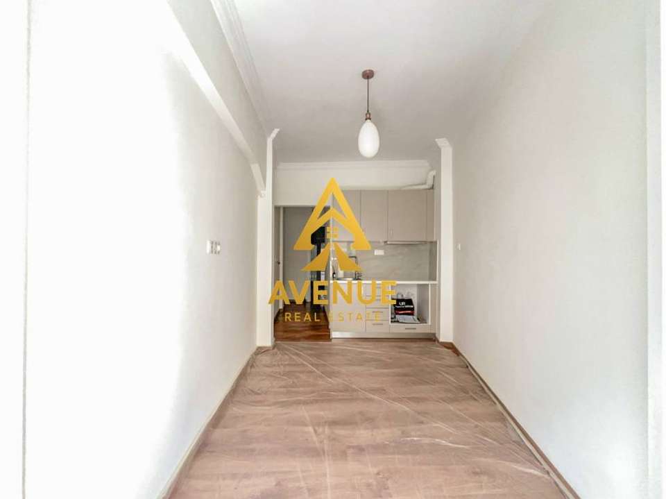 Image 1 of 25