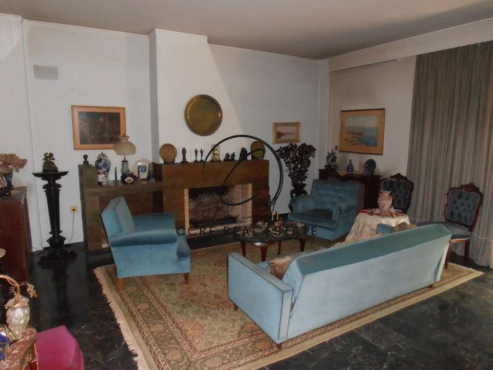 Image 0 of 13