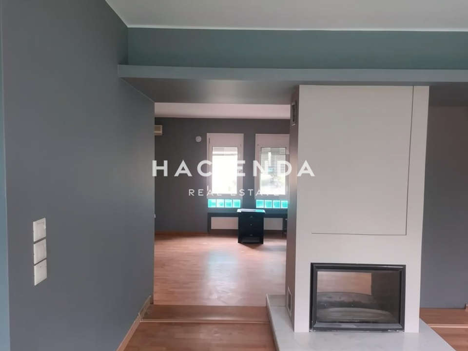 Image 1 of 23