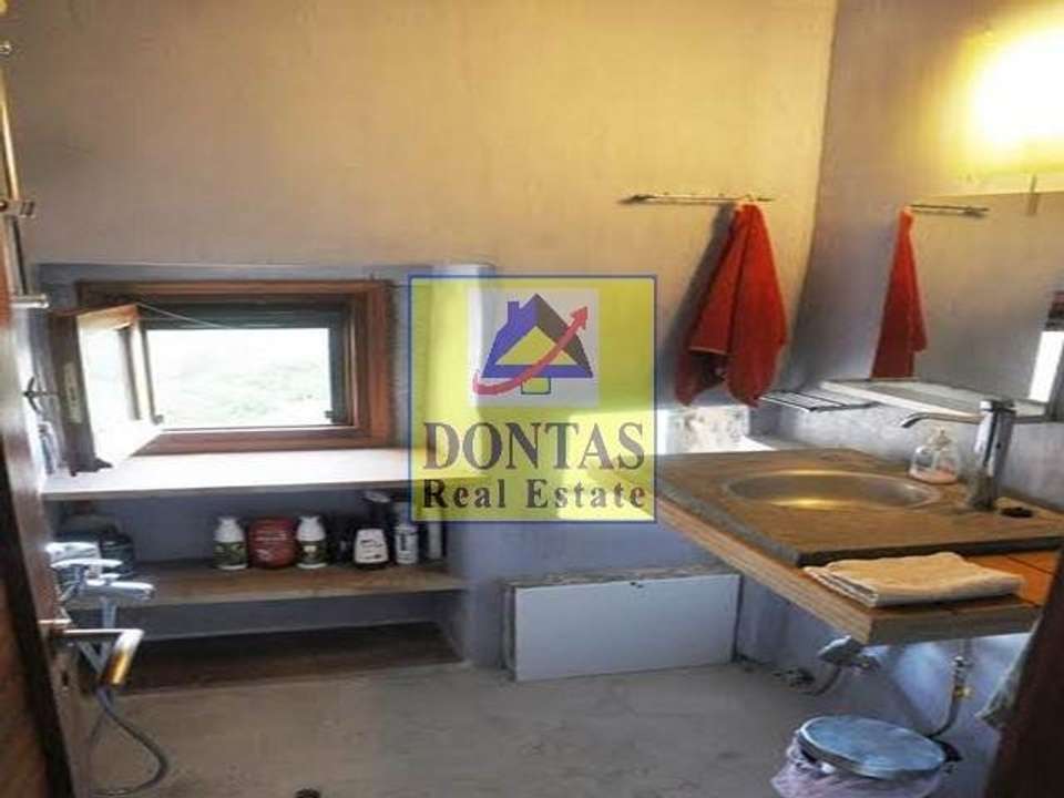 Image 2 of 19