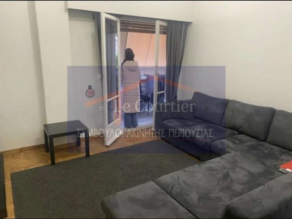 Image 0 of 6