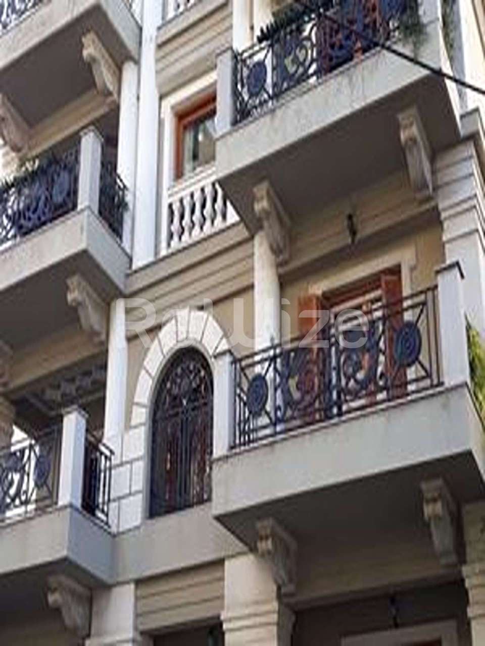 Image 2 of 25