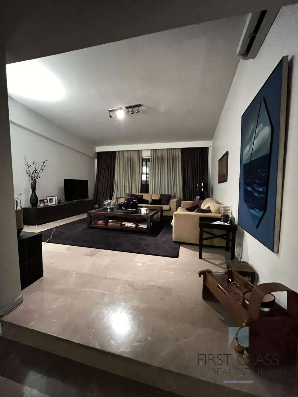 Image 0 of 19