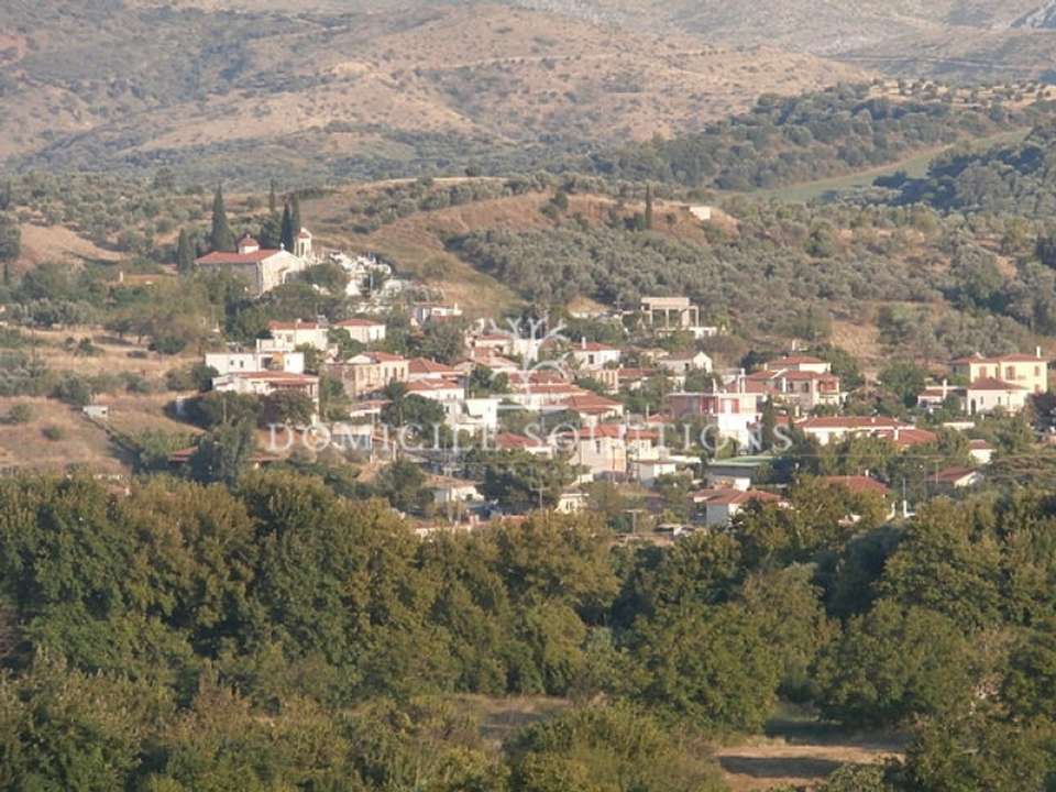 Image 0 of 5