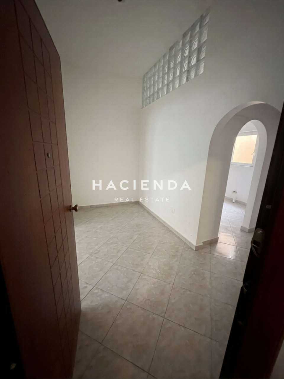 Image 1 of 14