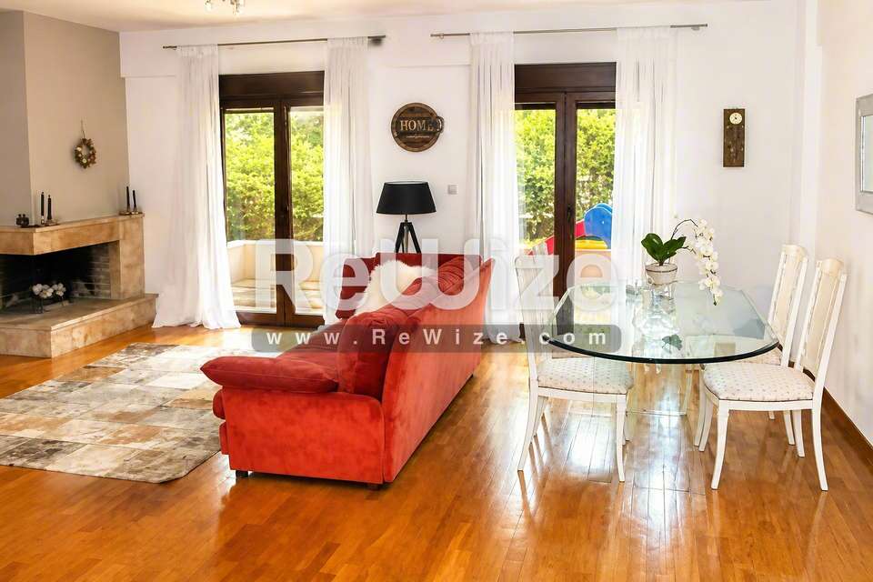 Image 1 of 8