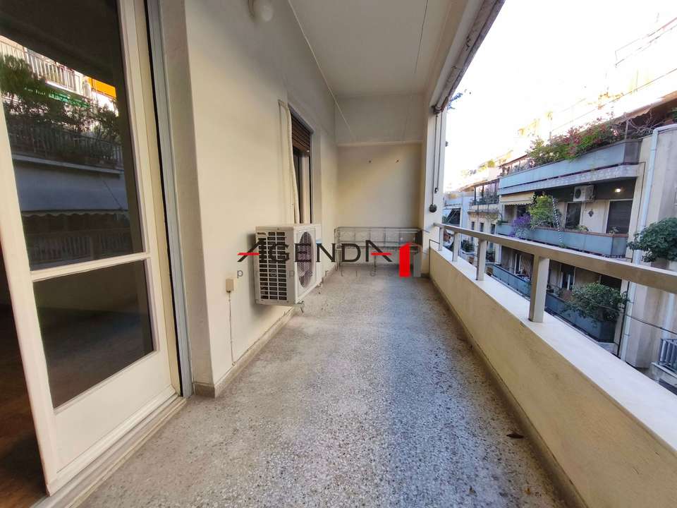 Image 2 of 25