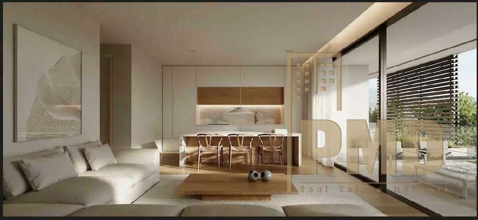 Image 2 of 11