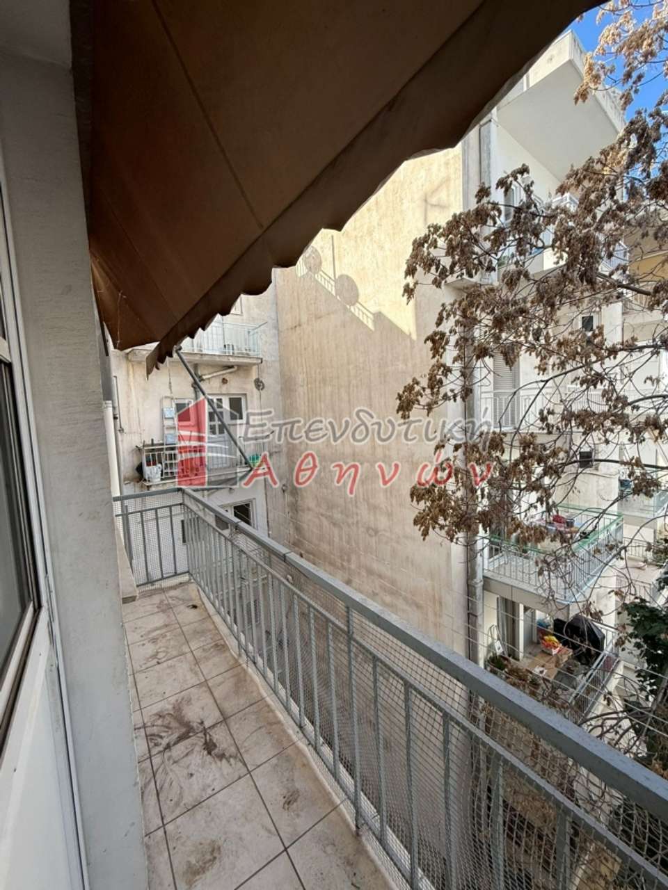 Image 2 of 19