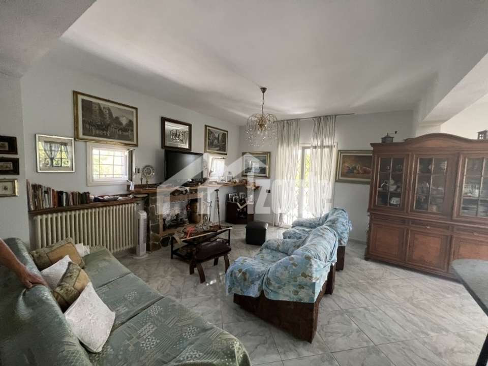 Image 1 of 16