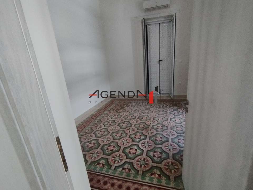 Image 2 of 30