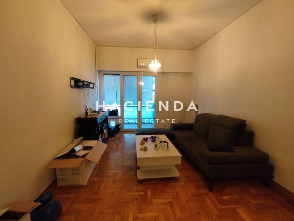 Image 2 of 25