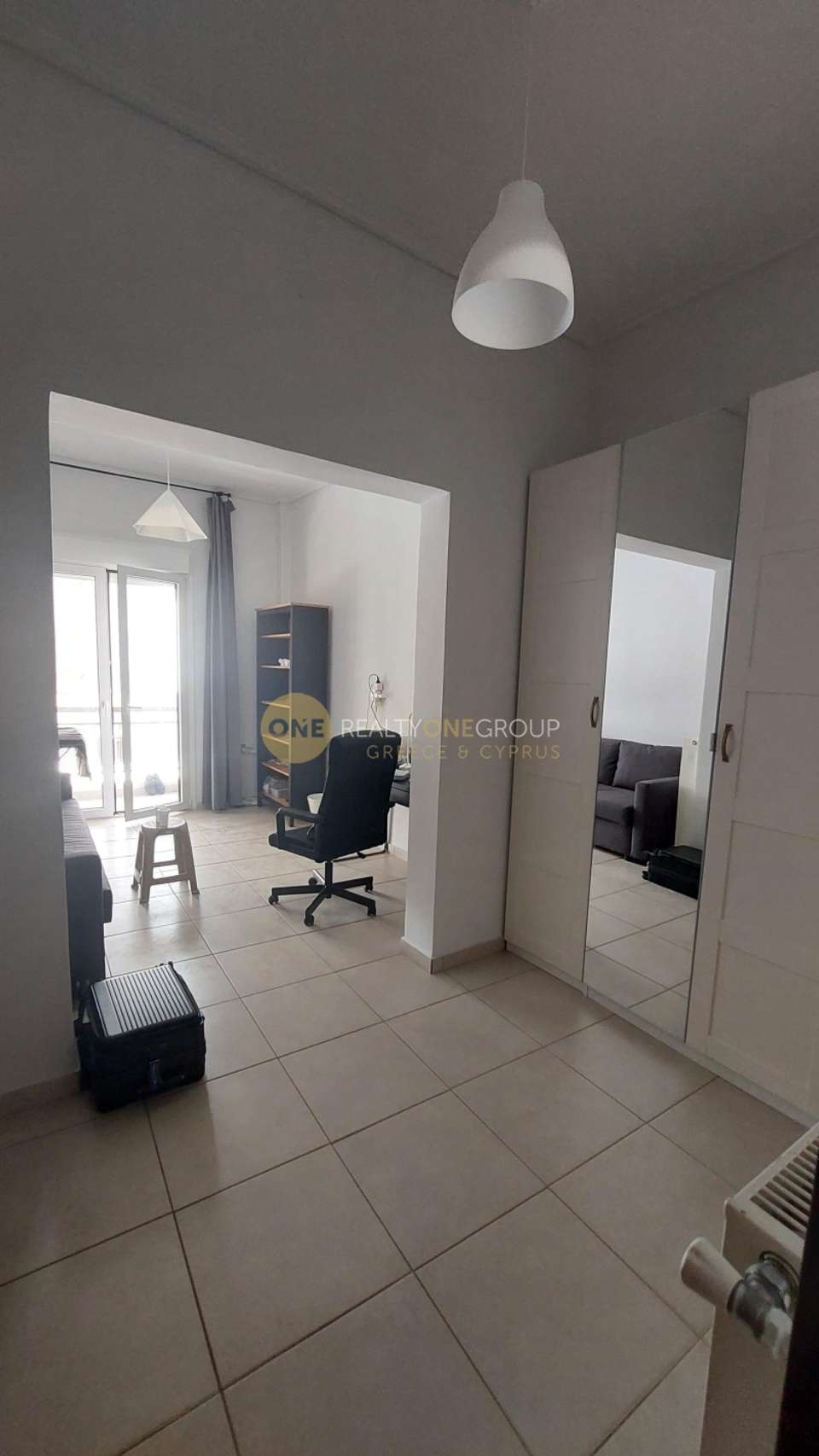 Image 1 of 21