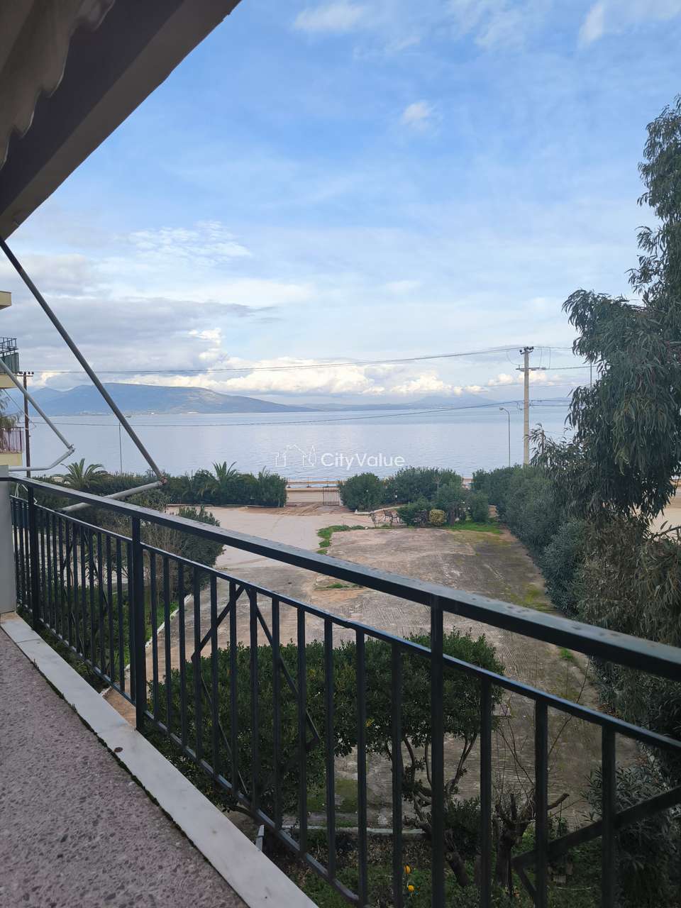 Image 0 of 12