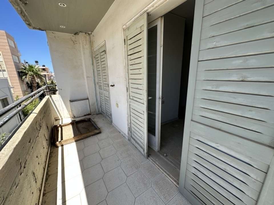 Image 8 of 9