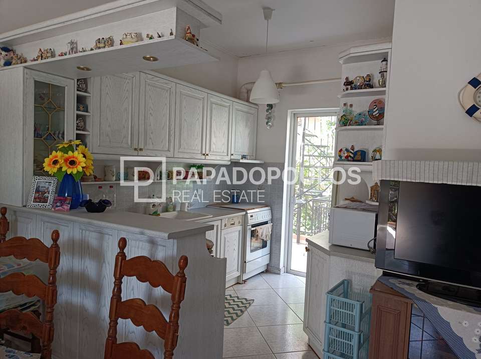 Image 1 of 7