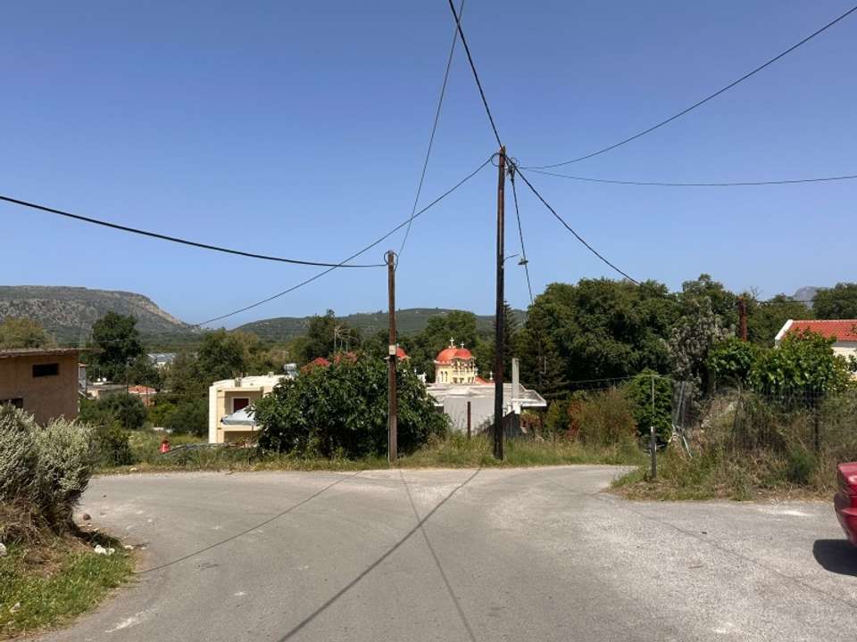 Image 1 of 8