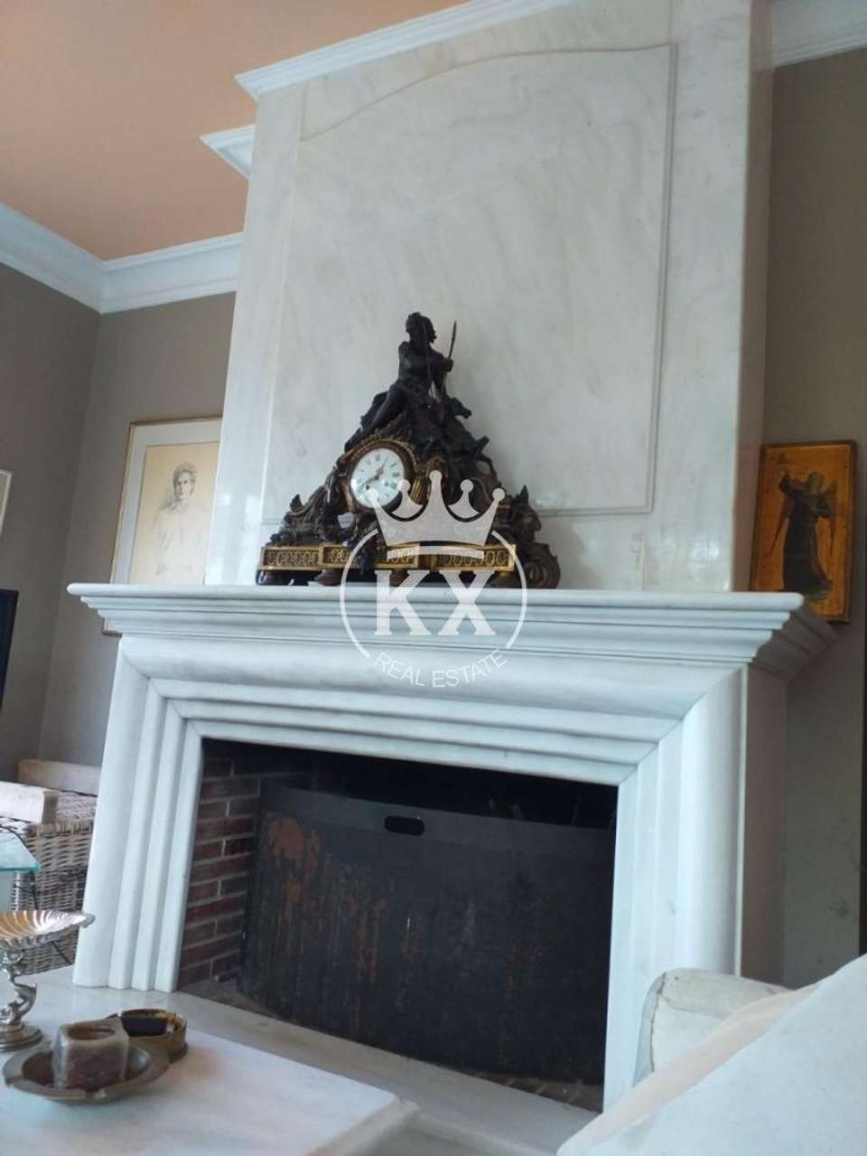 Image 2 of 24