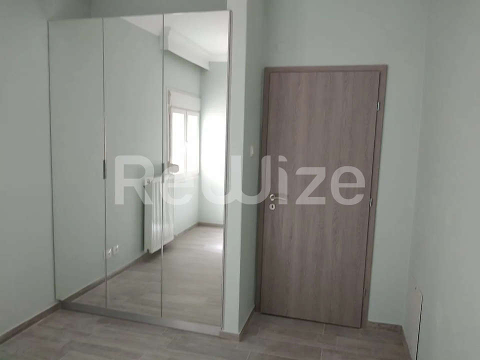 Image 2 of 12