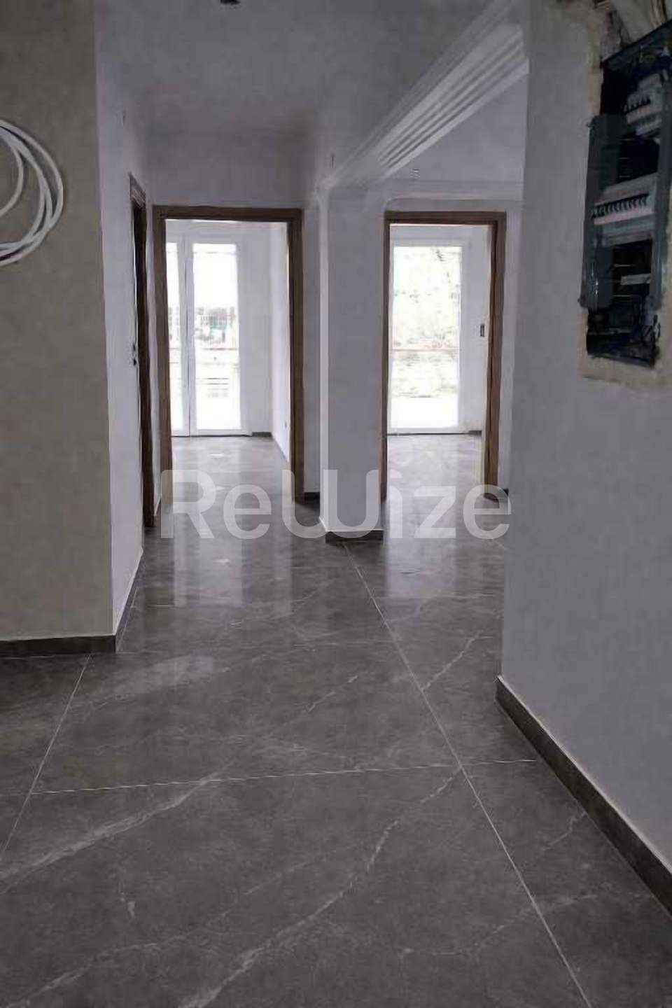 Image 2 of 8