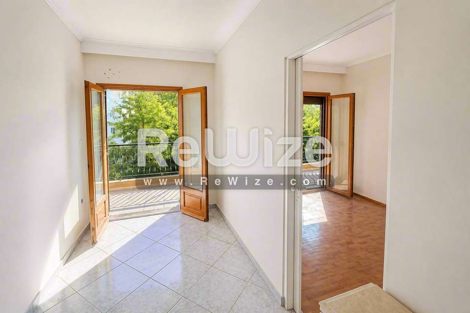 Image 1 of 21