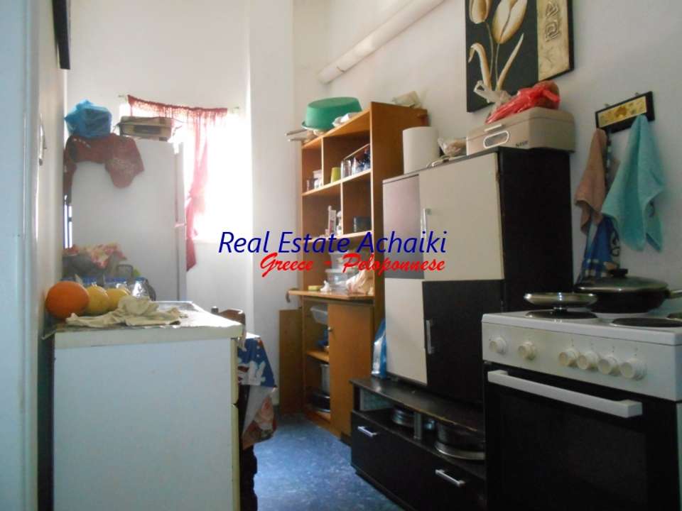 Image 2 of 12