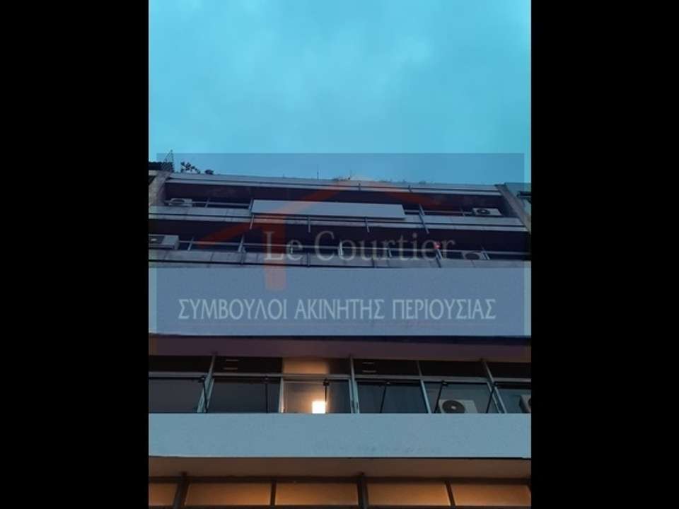 Image 0 of 3