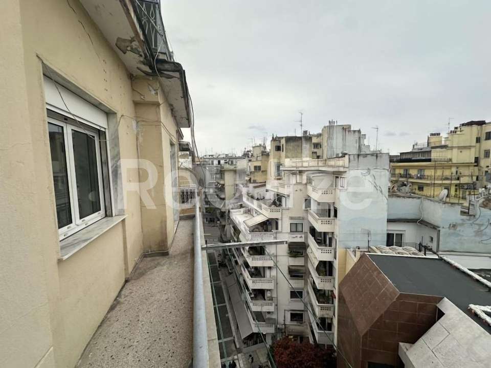 Image 2 of 17