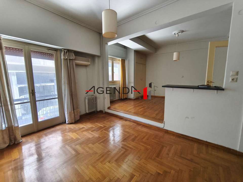 Image 2 of 21