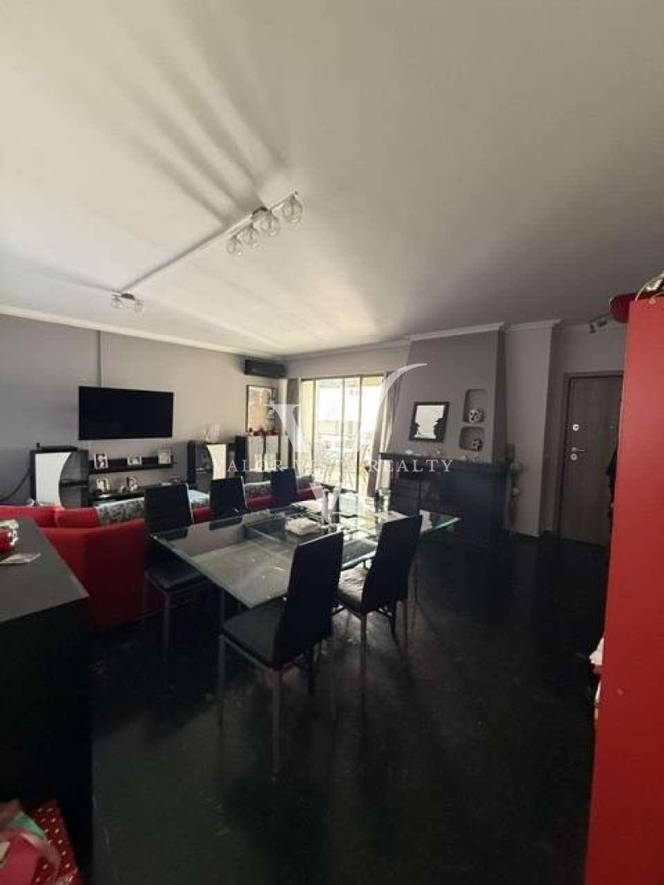 Image 1 of 19