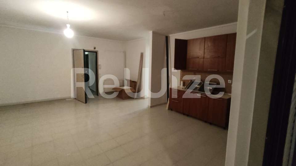 Image 1 of 20
