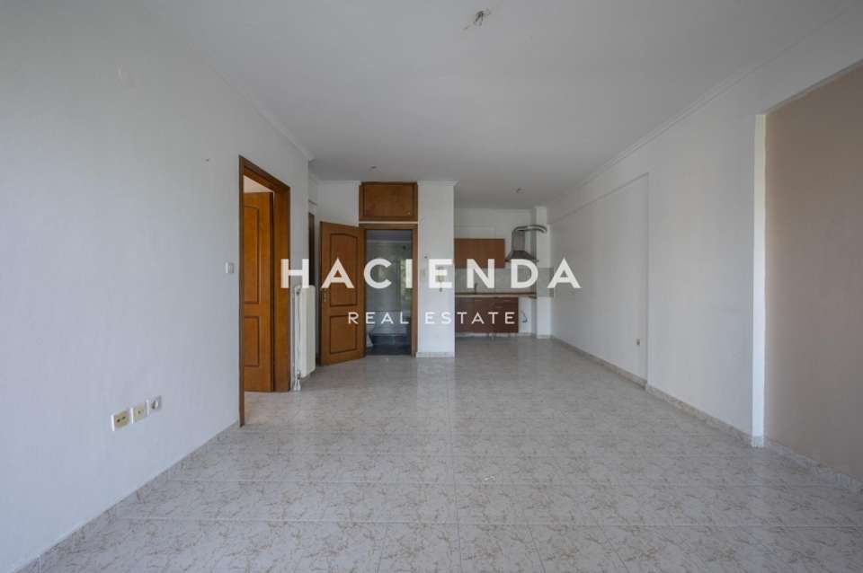 Image 2 of 30