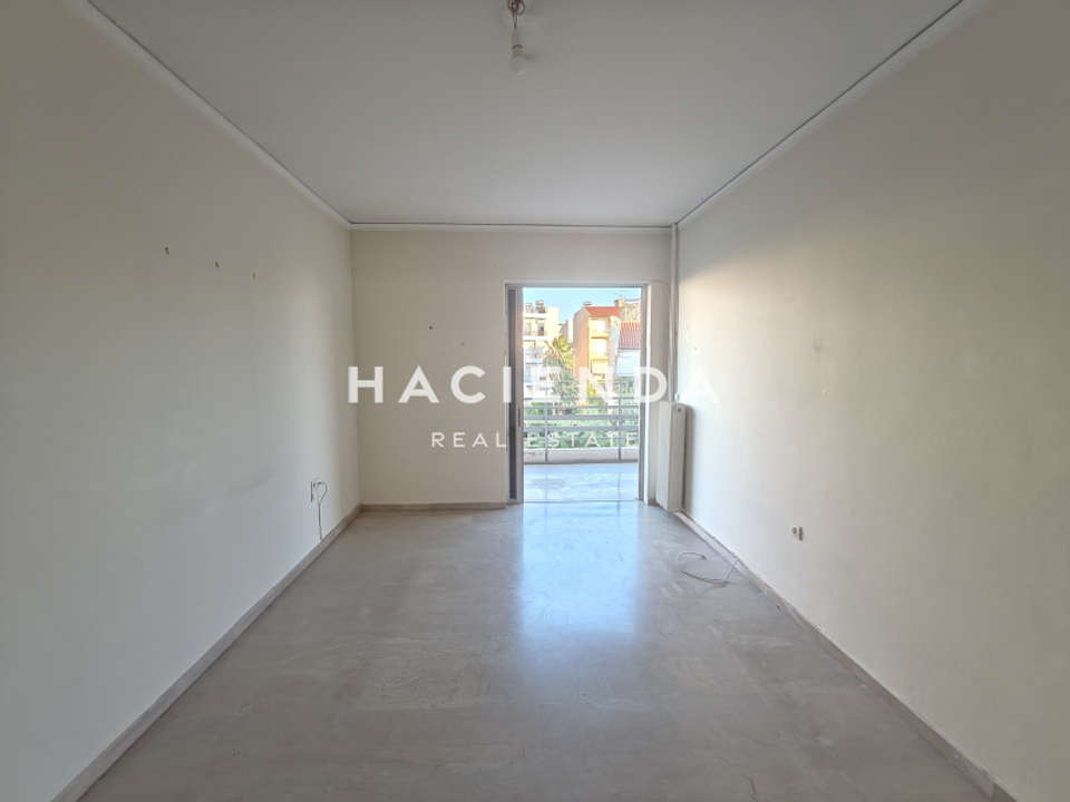 Image 2 of 20