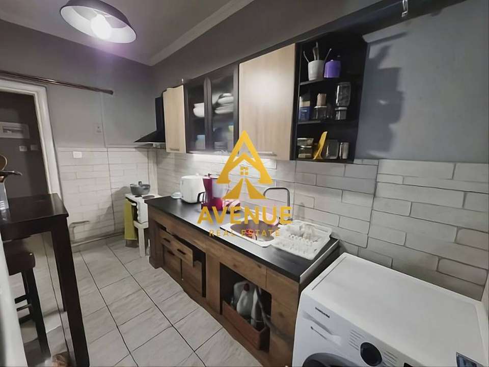 Image 2 of 11