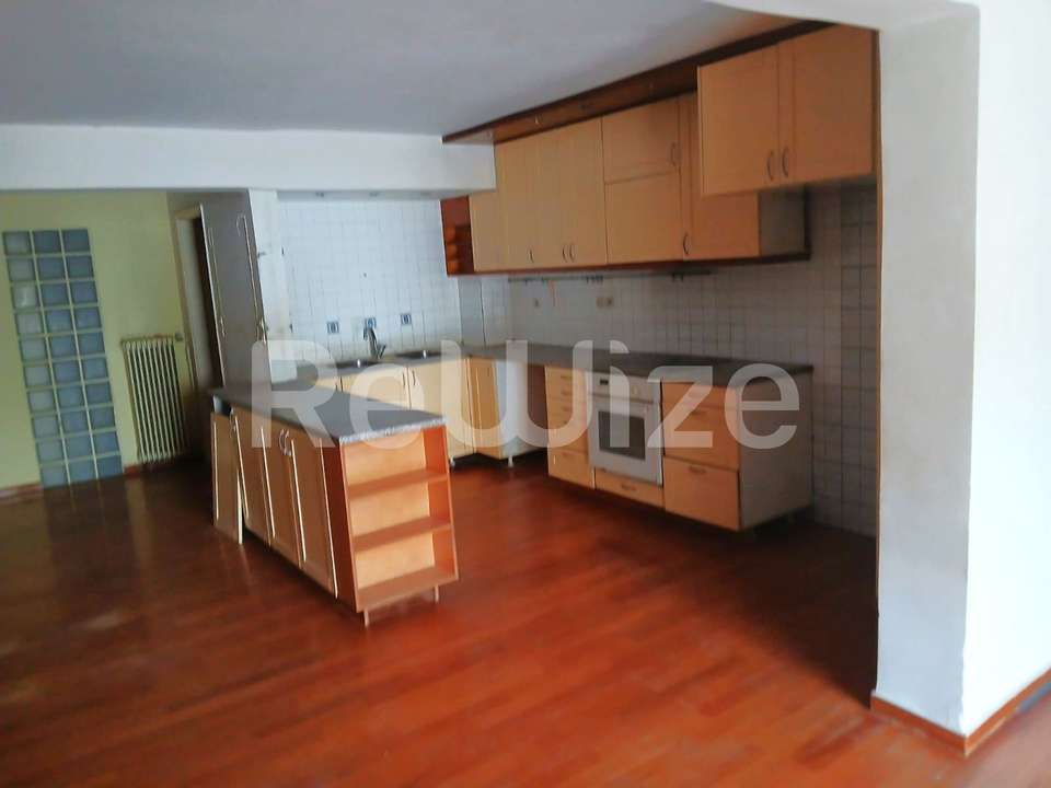 Image 2 of 25