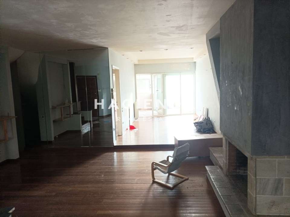 Image 1 of 16