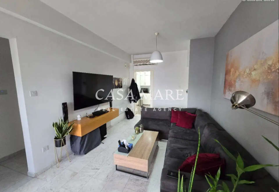 Image 0 of 16