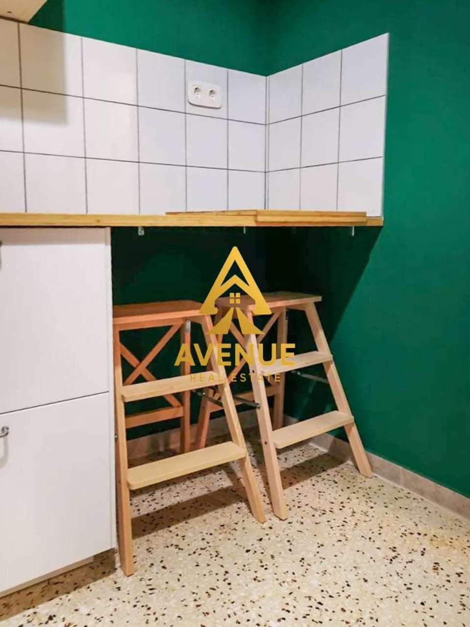 Image 1 of 25