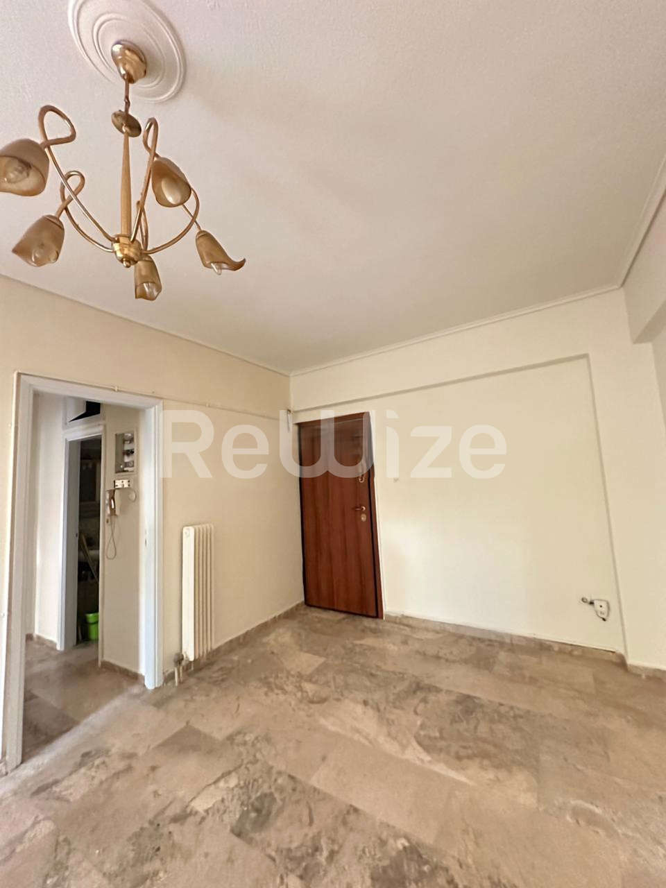 Image 2 of 20