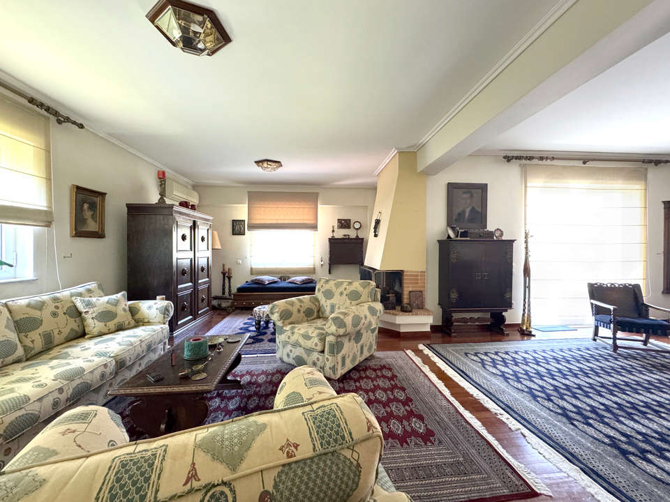 Image 1 of 25