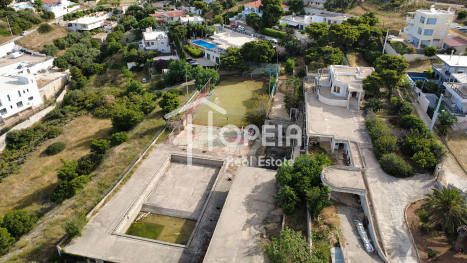 Image 2 of 52