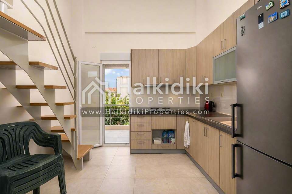 Image 2 of 31