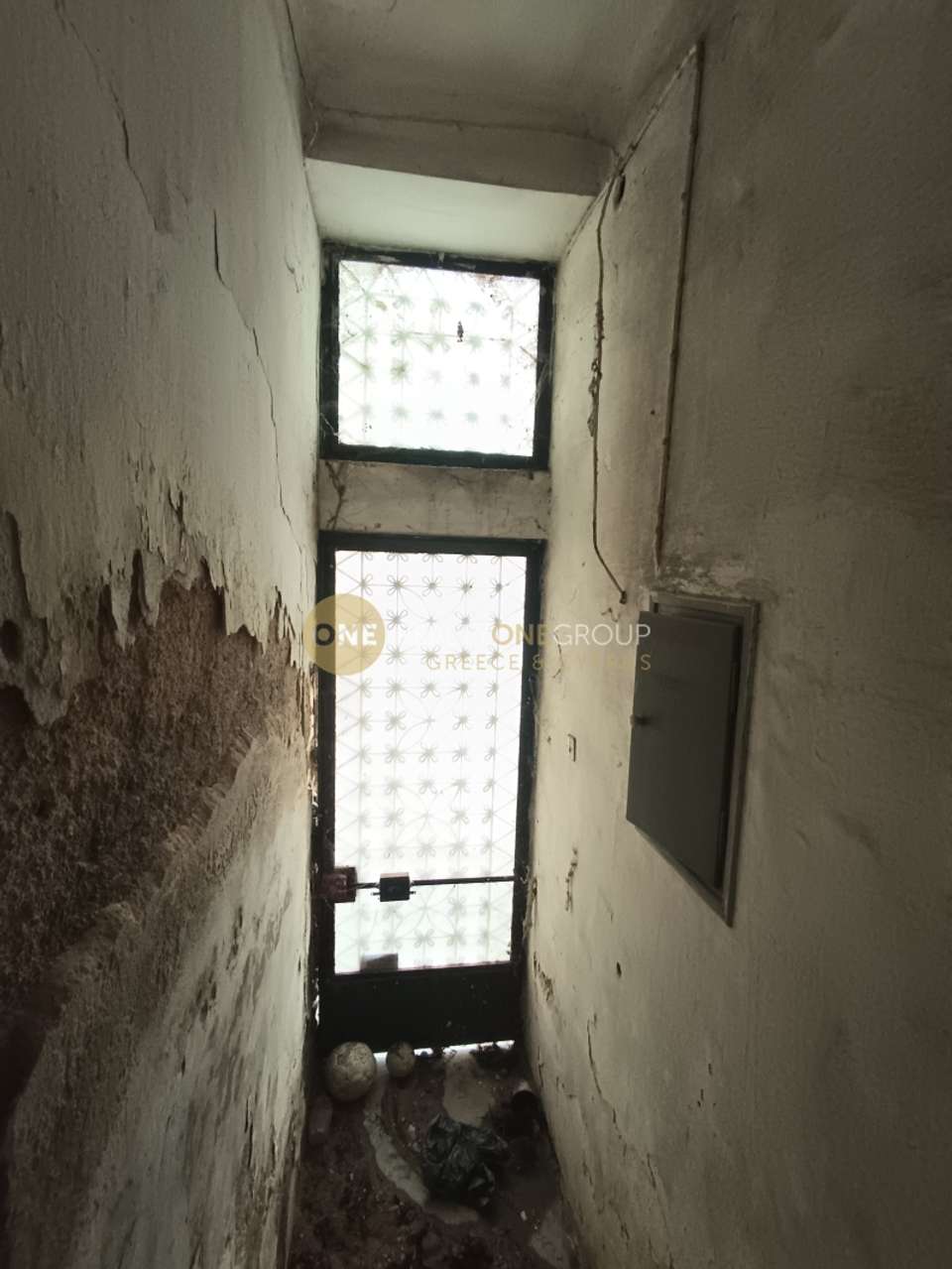 Image 1 of 25