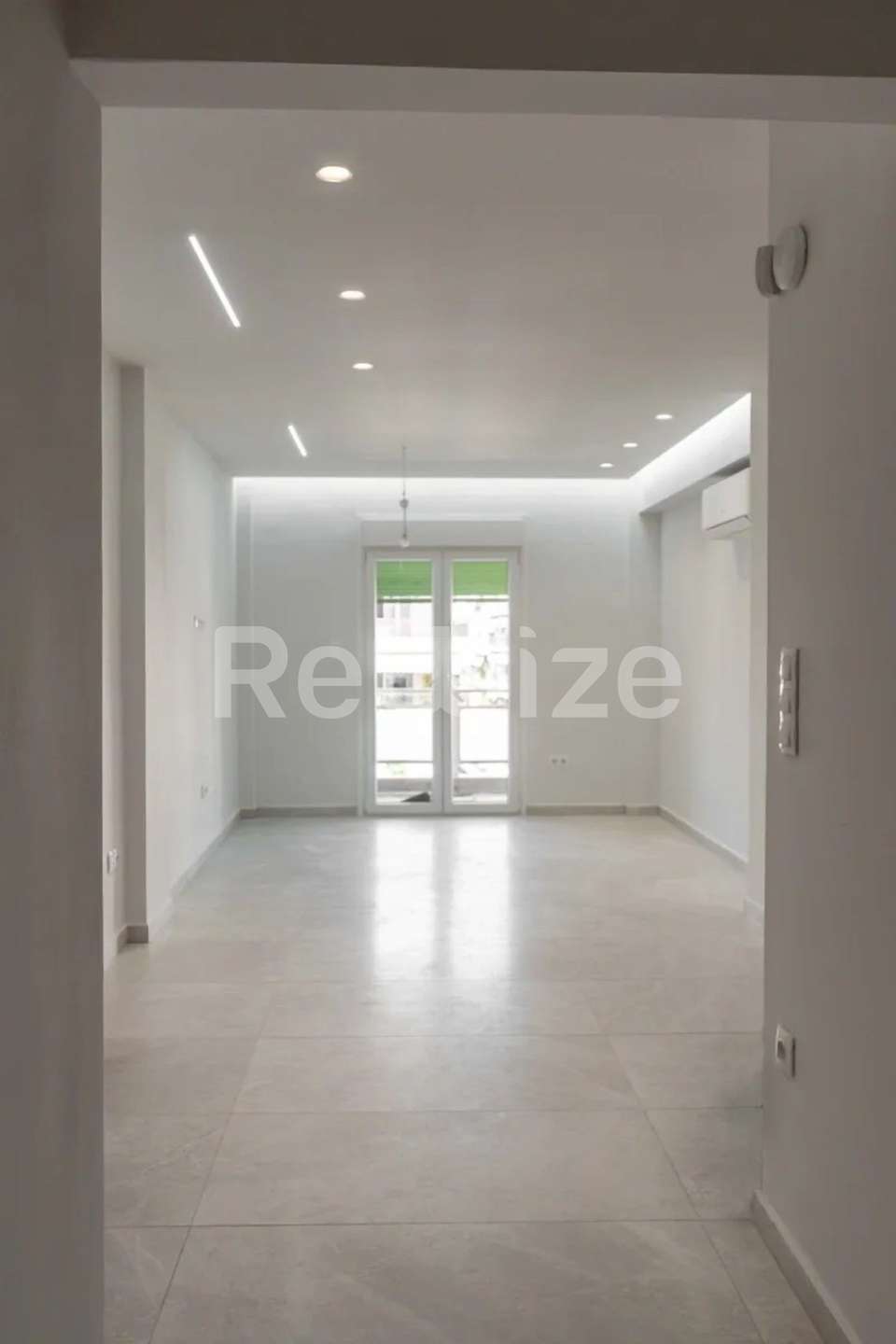 Image 2 of 18