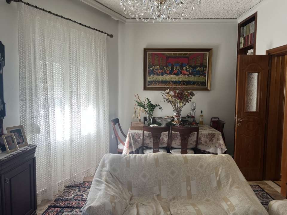 Image 2 of 11