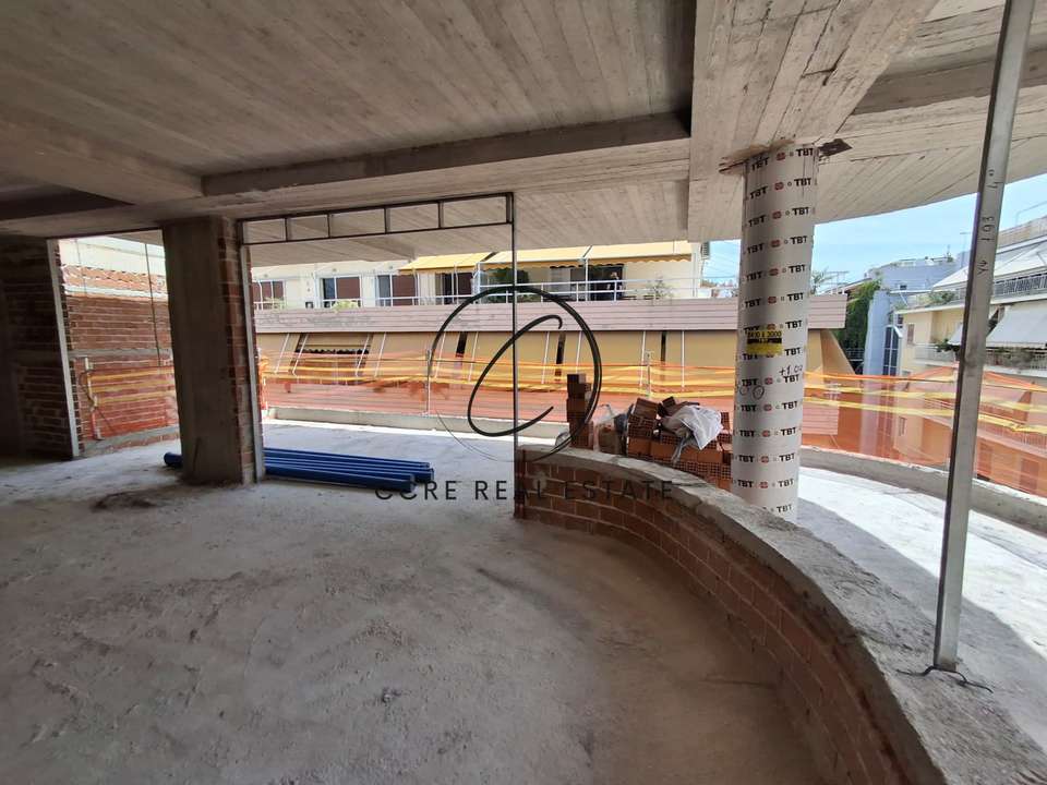 Image 2 of 8